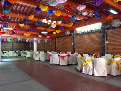 Salón De Eventos Moy